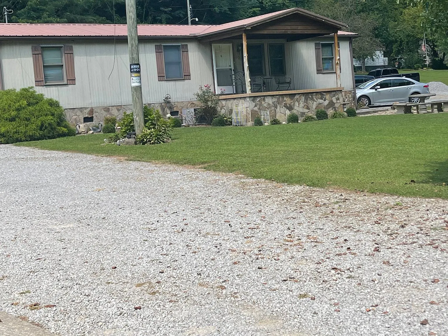 3 bed, 1200 sqft, $900 — Photo 1