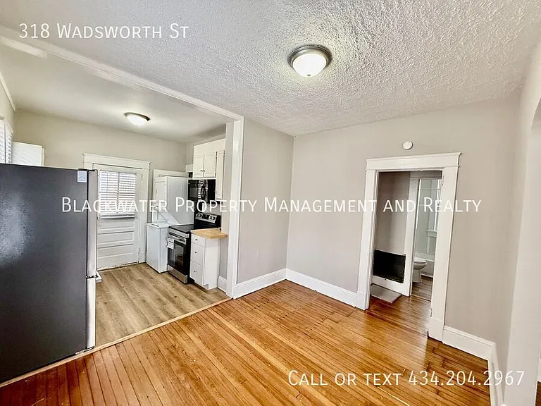 318 Wadsworth St — Photo 3
