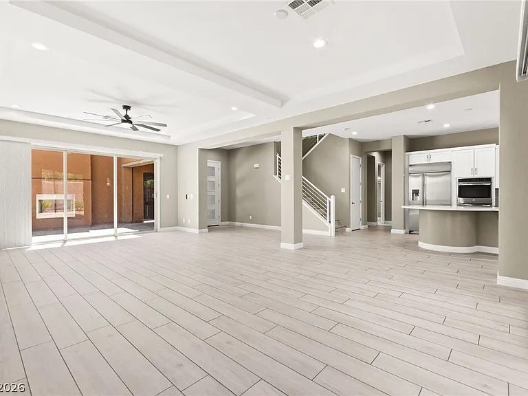 10314 Apache Blue Ave — Photo 11