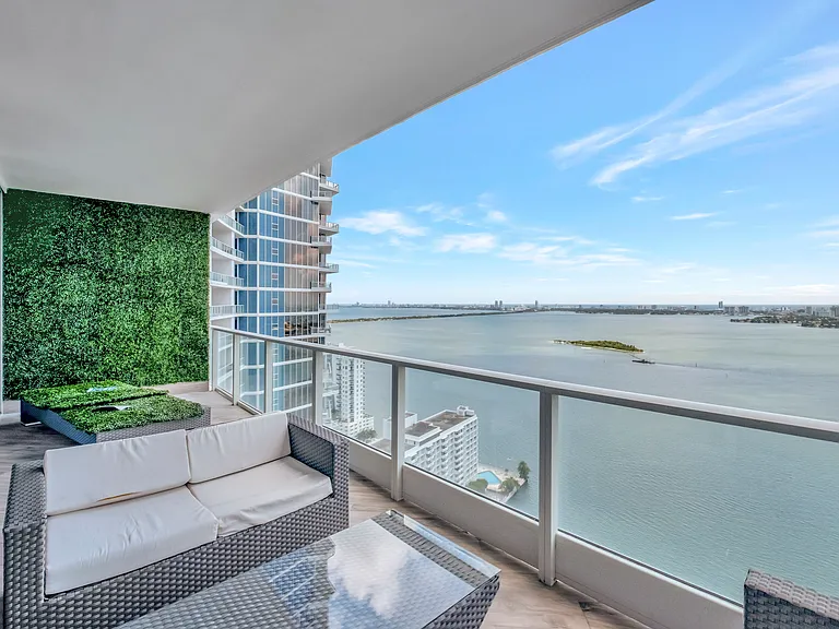 2020 N Bayshore Dr #3409 — Photo 16