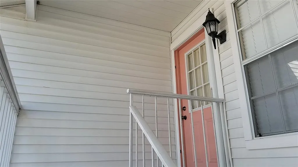 2 bed, 2.0 bath, 970 sqft, $2,800 — Photo 3