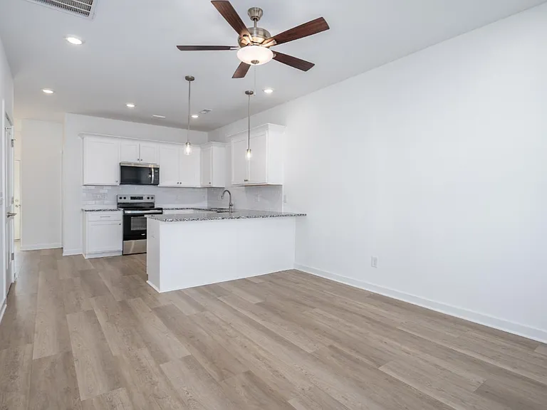 1170 S Dickerson Rd #26 — Photo 2