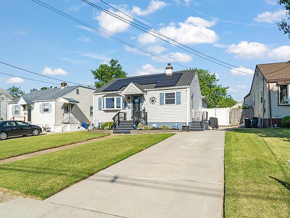 3rd image of 137 Princeton Ave
