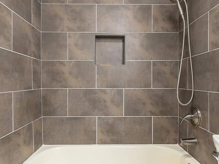 3900 Woodchase Dr #13 — Photo 17