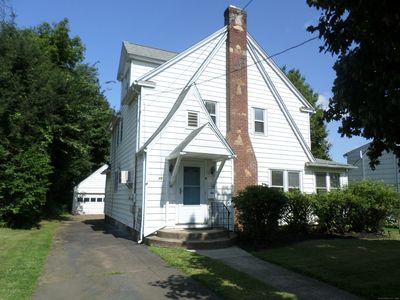 25 Dorrance Street, Hamden, CT, 06518