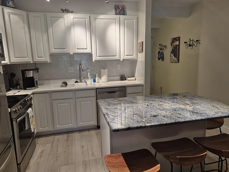 220 E La Bonte St #119 — Photo 3