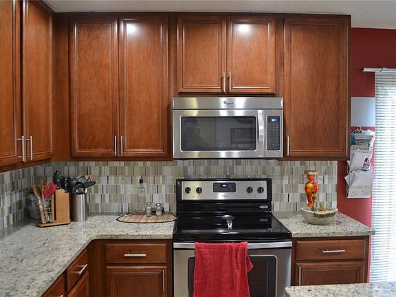 5th image of 2510 Hassonite St