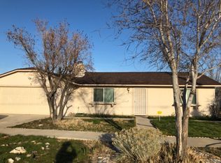 11177 Kiowa Rd, Apple Valley, CA 92308