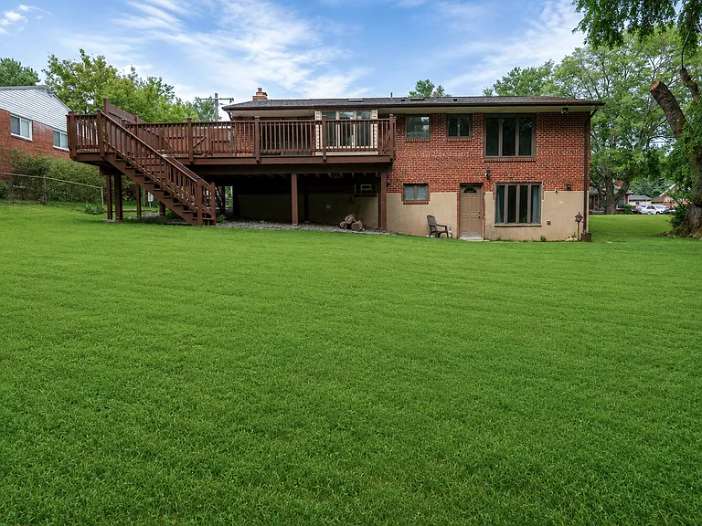 1501 Ladd St — Photo 44