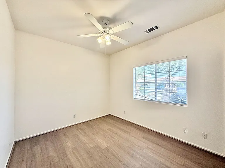 43615 Roebelenii Way — Photo 11