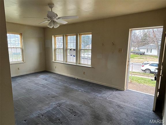 4th image of 10262 Breckenridge Rd