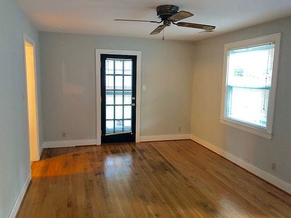 4th image of 2312 Homeview Dr