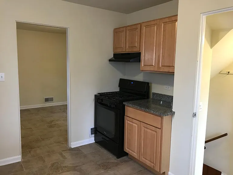 3415 S Schultz Dr — Photo 5