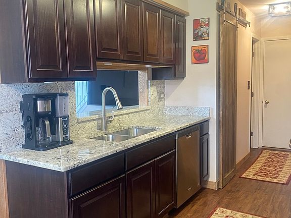 3rd image of 113 Hazelnut Dr Unit 113