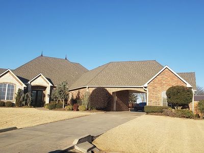 3105 Twin Lake Dr, Moore, OK, 73165