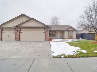 1871 W Parkstone, Meridian, ID 83642