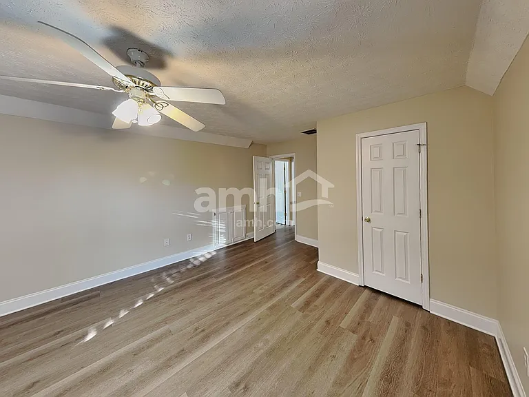 887 Kendall Park Dr — Photo 11