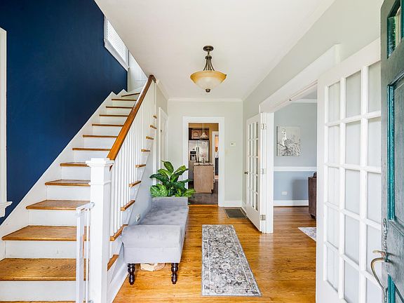 4th image of 306 Langhorne Ln