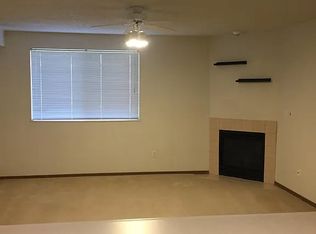 205 5th St, Coralville, IA 52241