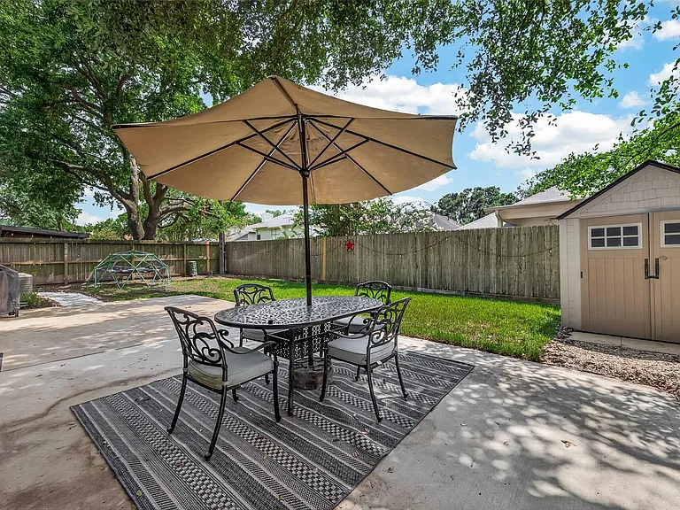 22939 Indian Ridge Dr — Photo 33