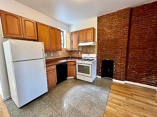 1st image of 355 5th Ave APT 8