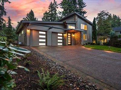 18653 Pilkington Rd, Lake Oswego, OR, 97035