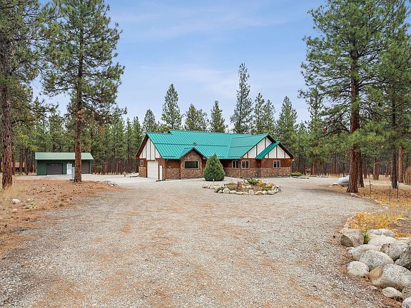 3rd image of 810 Pine Meadow Dr