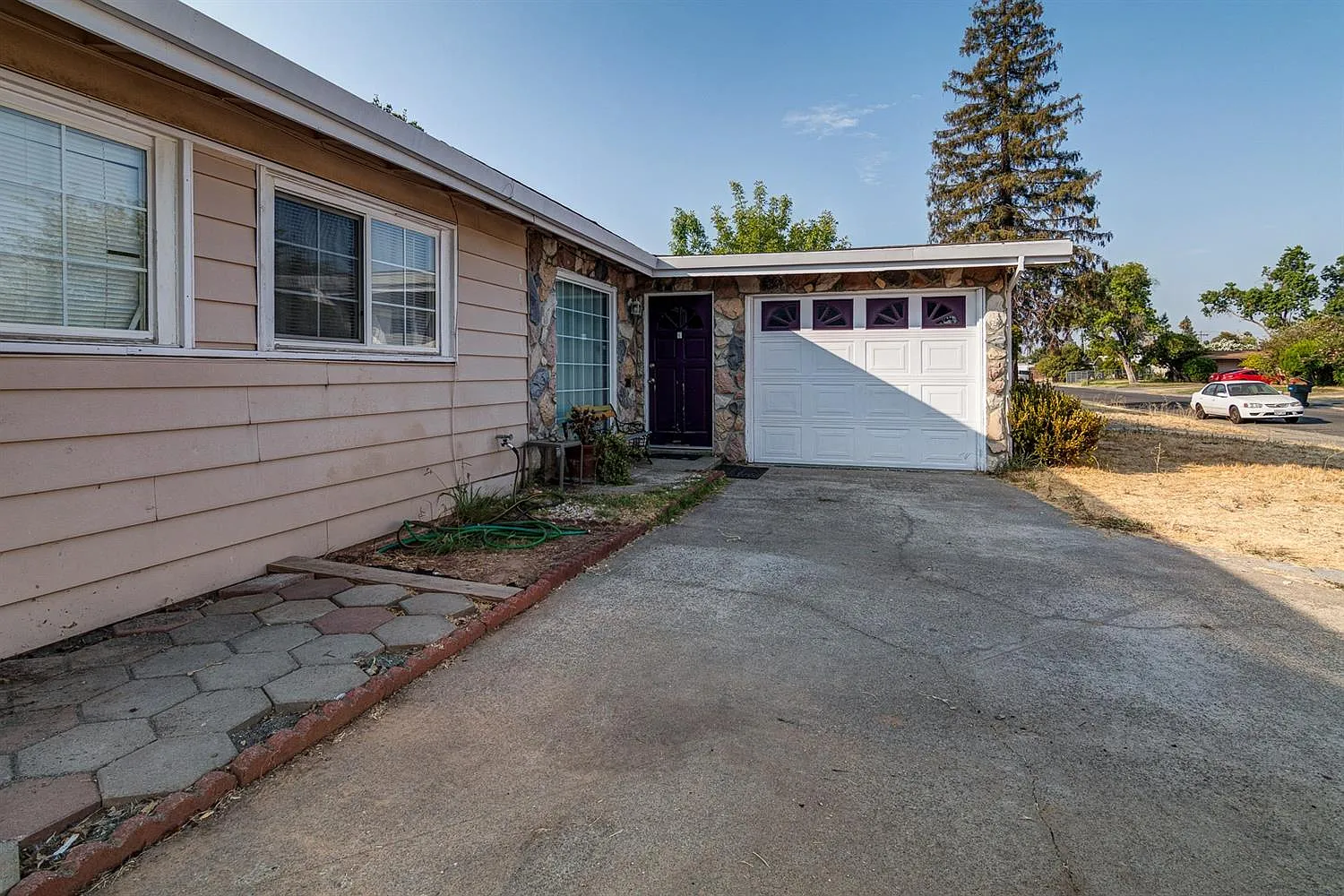 6547 Juneau Way photo 1