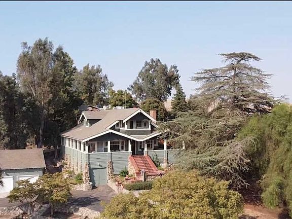 2nd image of 953 N Scenic Dr