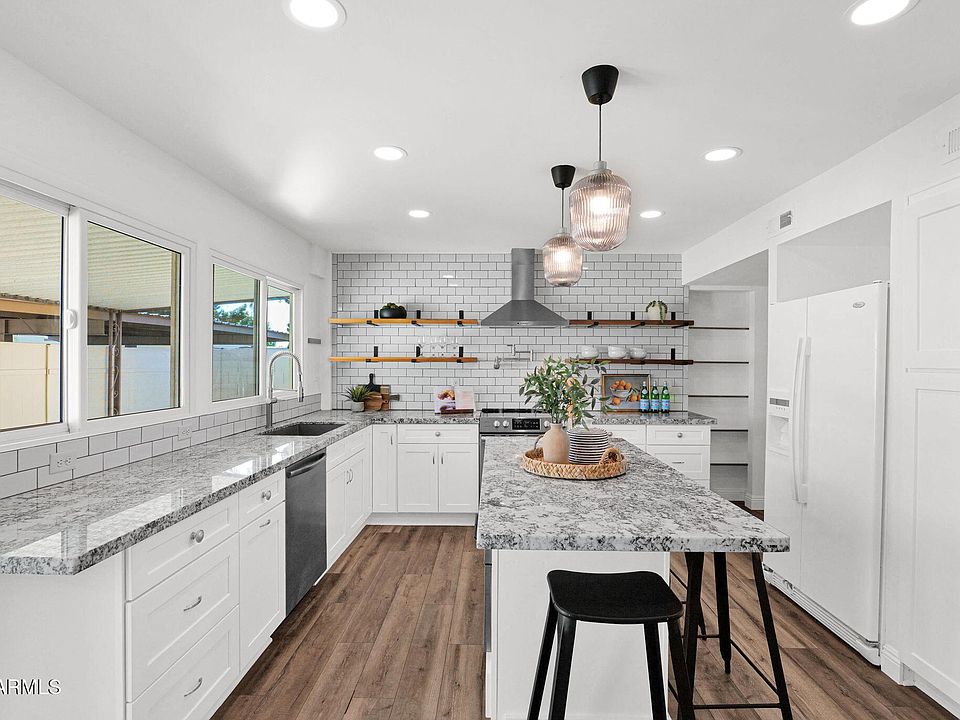 1st image of 8319 E VISTA Drive