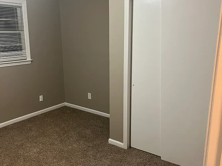 408 Rockbridge Ct — Photo 12