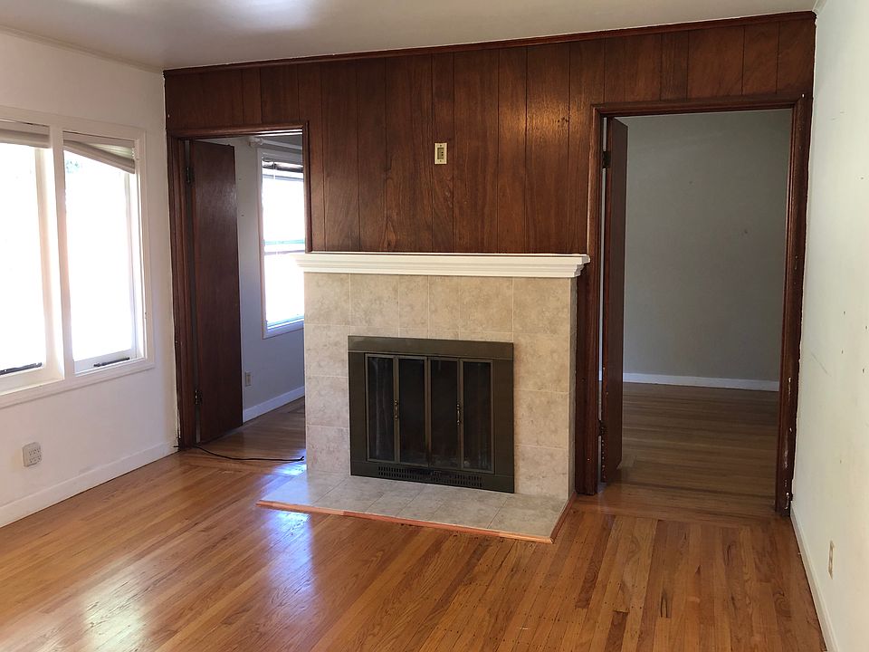 1st image of 248 Oconnor St #248