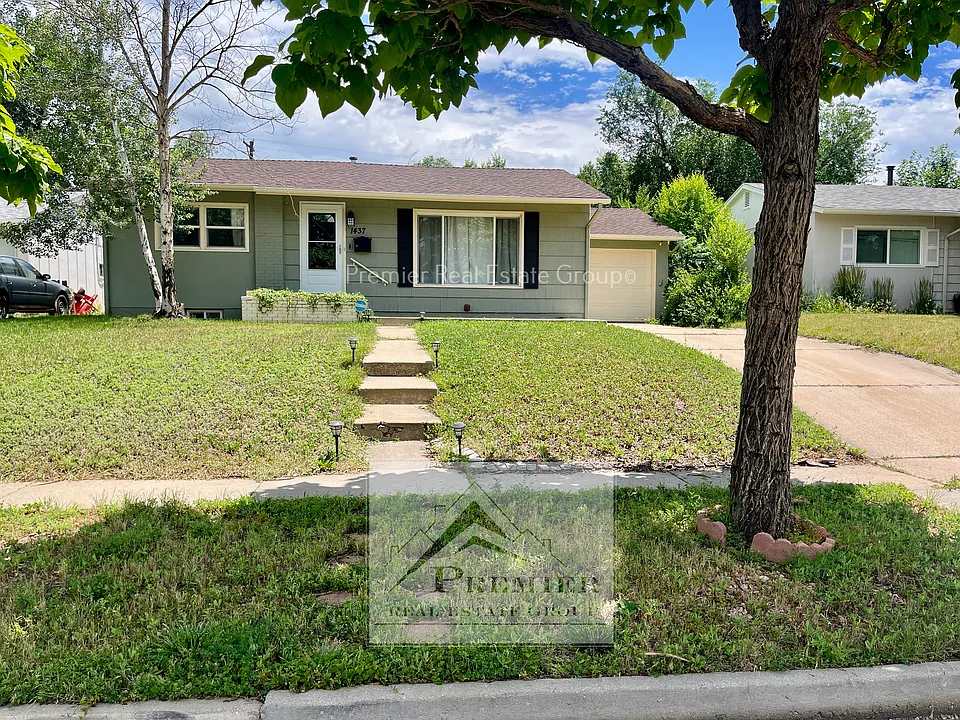 1437 Howard Ave