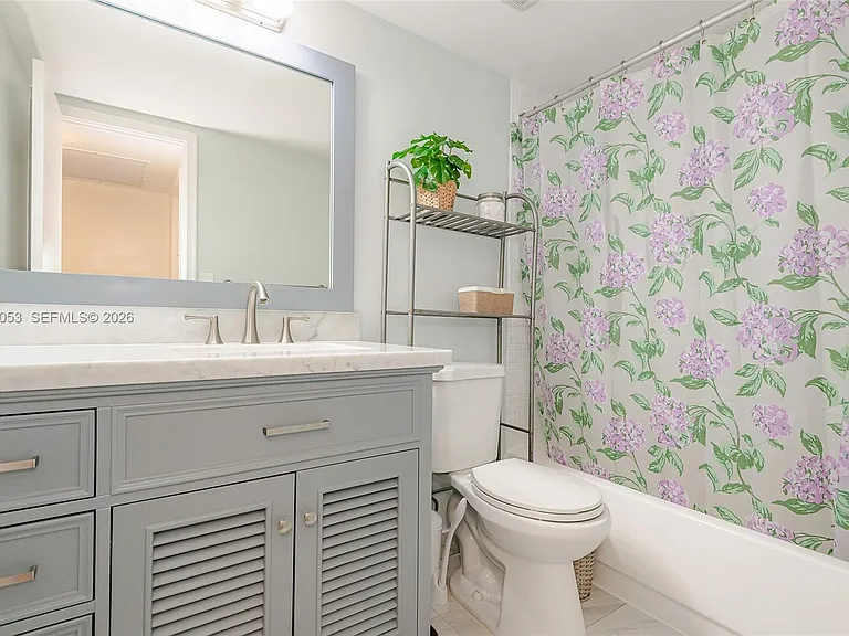 5750 Collins Ave #3J — Photo 12