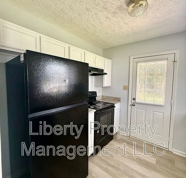 1222 Skyline Dr — Photo 9