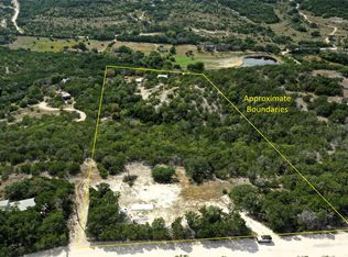 225 Apacheria Pass W, Comfort, TX 78013