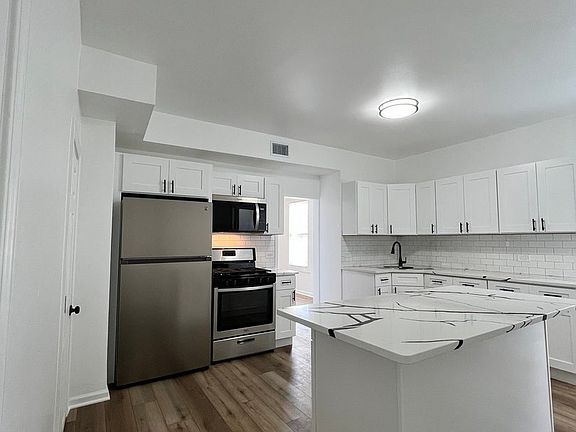 2nd image of 5714 W Grand Ave #2R