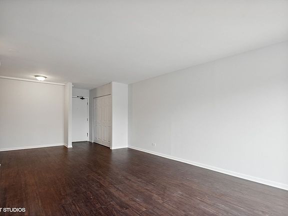 4th image of 2940 Wellington Ave #2