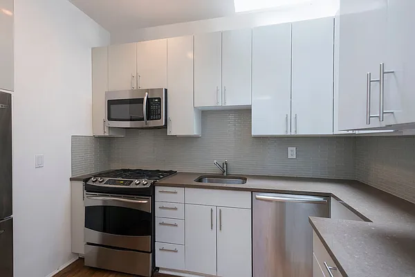 Sold by Compass | media 5