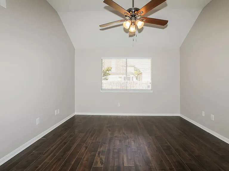 311 Lake View Dr — Photo 10