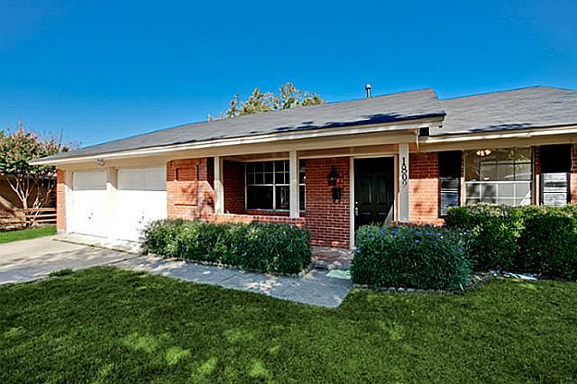 1st image of 1809 Gravley Dr