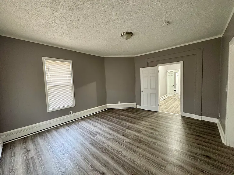 1102 E Main St #1 — Photo 13