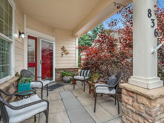 3rd image of 836 Windflower Dr