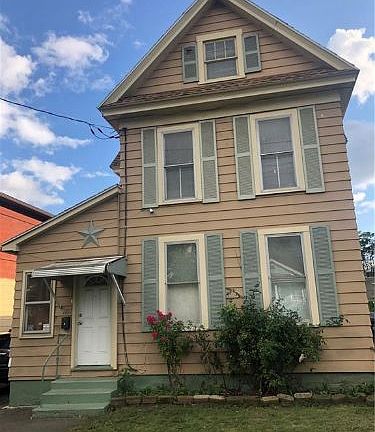 3rd image of 1107 Park St