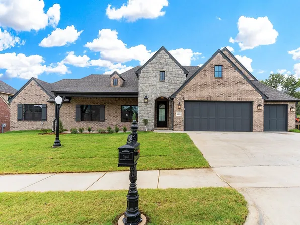 1509 Pinecrest Dr, Claremore, OK 74017