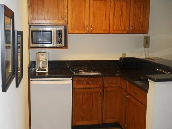 2nd image of 100 Michigan Ave #28