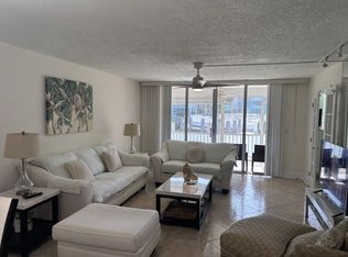 910 Dogwood Dr APT 142, Delray Beach, FL 33483