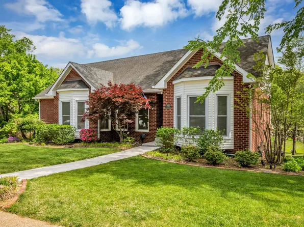 6904 Collinswood Dr, Nashville, TN 37221