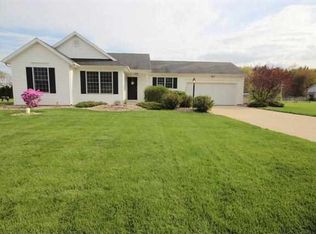 30724 Dunhill Xing, Elkhart, IN 46517