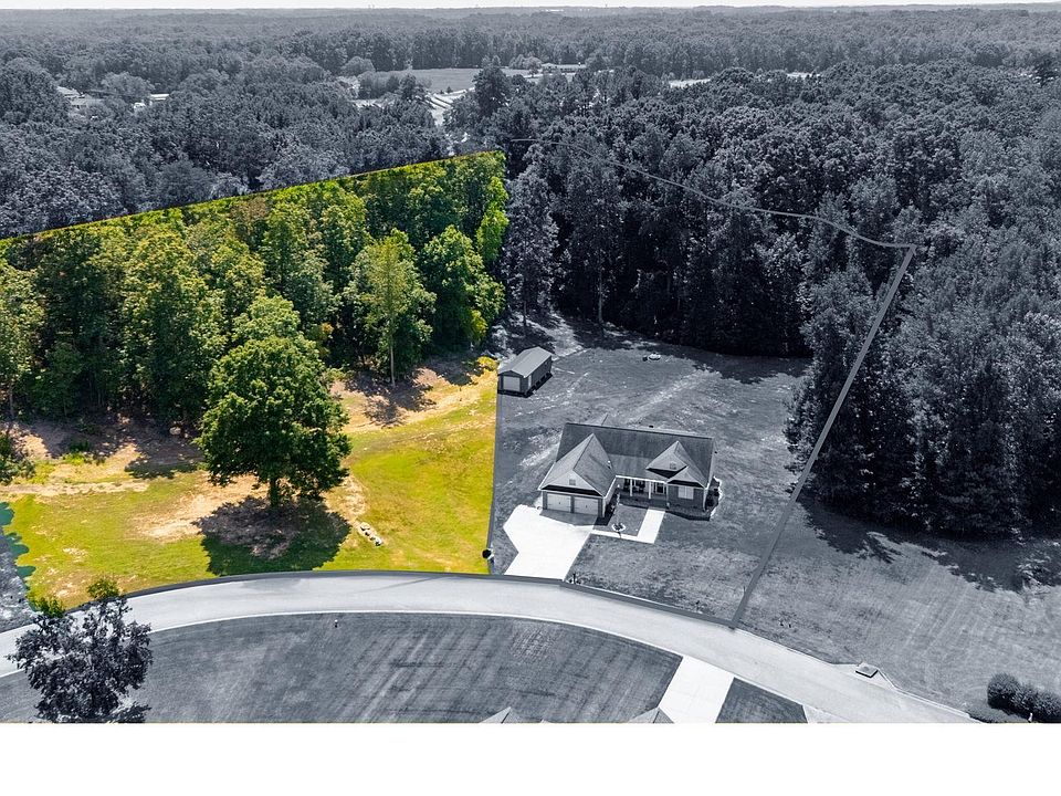 1st image of 115 Mountain Lake Dr
